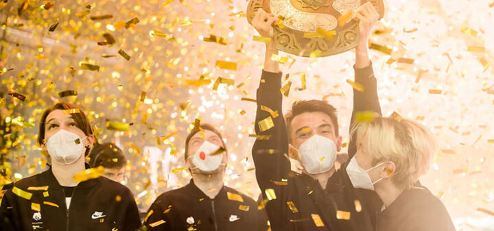 Действующие чемпионы