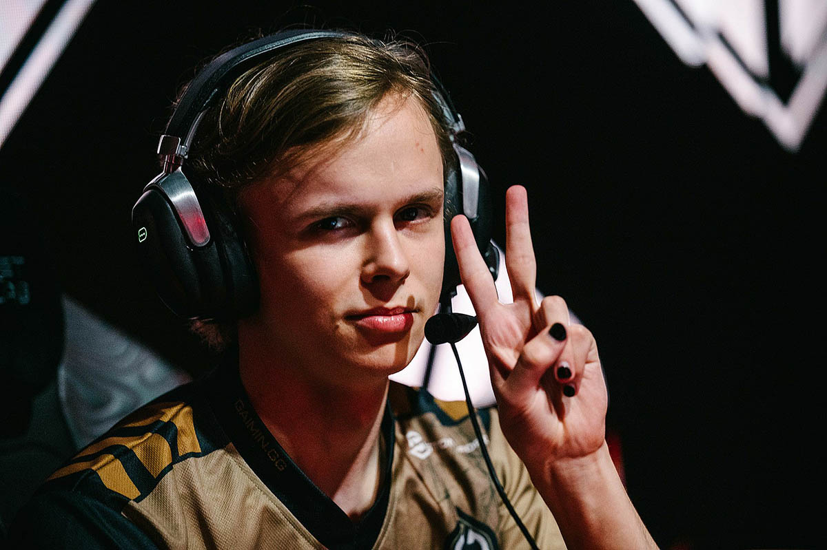 Антон Шкредов