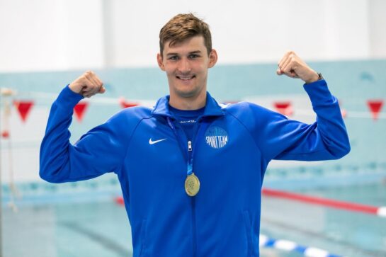 Интервью с 9-кратным чемпионом России по плаванию Александром Кудашевым