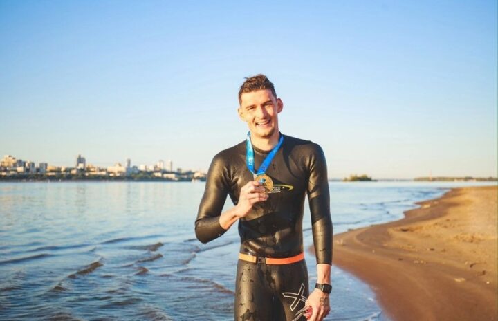 Кудашев переплыл Волгу