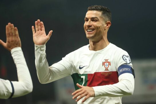 Тренер сборной Португалии запретил друзьям Роналду заселяться в один отель с командой