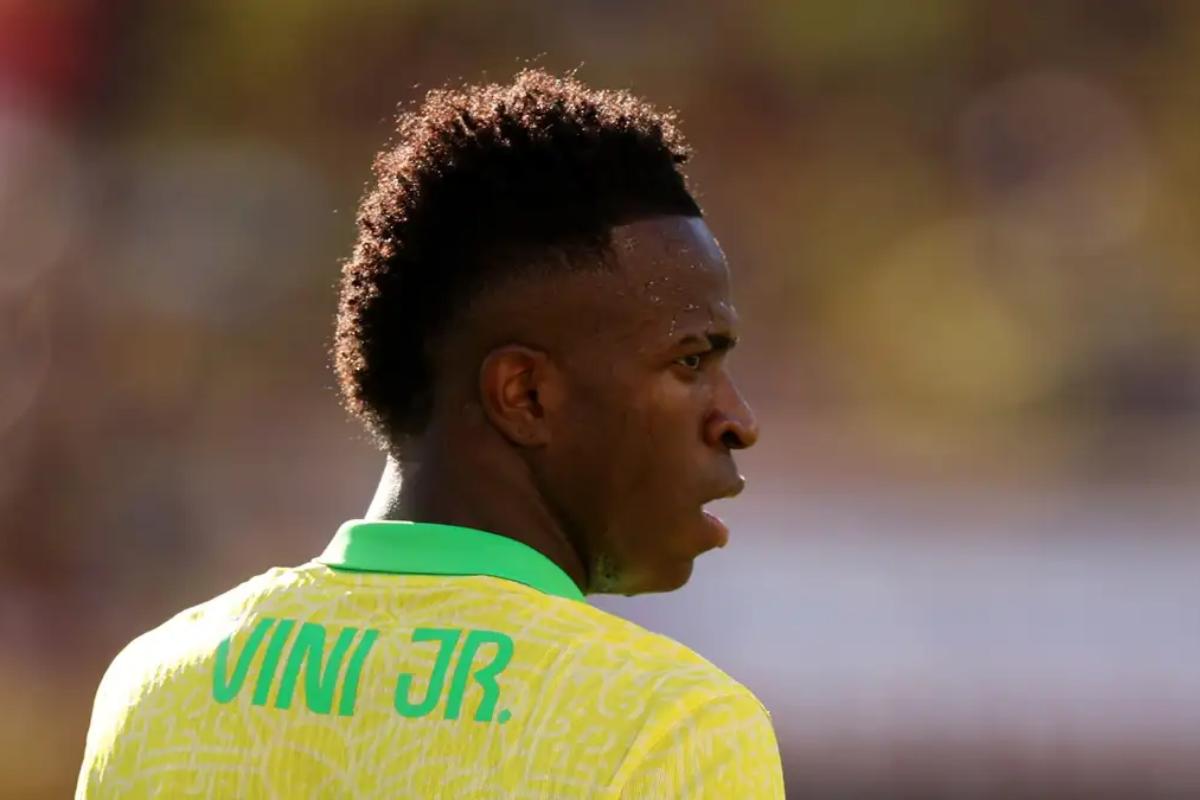 Винисиус извинился перед бразильскими болельщиками после вылета Бразилии с Кубка Америки
