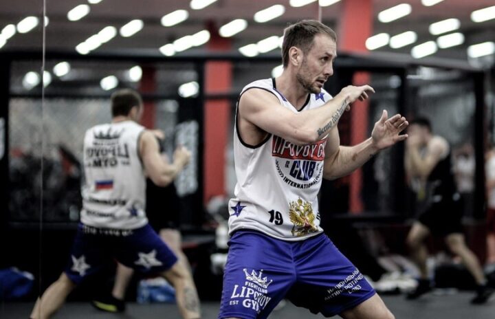 Тренировка по кикбоксингу