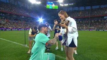 Хавбек 2DROTS «Слон» сделал предложение девушке Александре в финале МФЛ-5