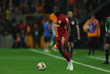 Агент Деррика Кена заявил, что игрок не хочет уходить в «Спартак»