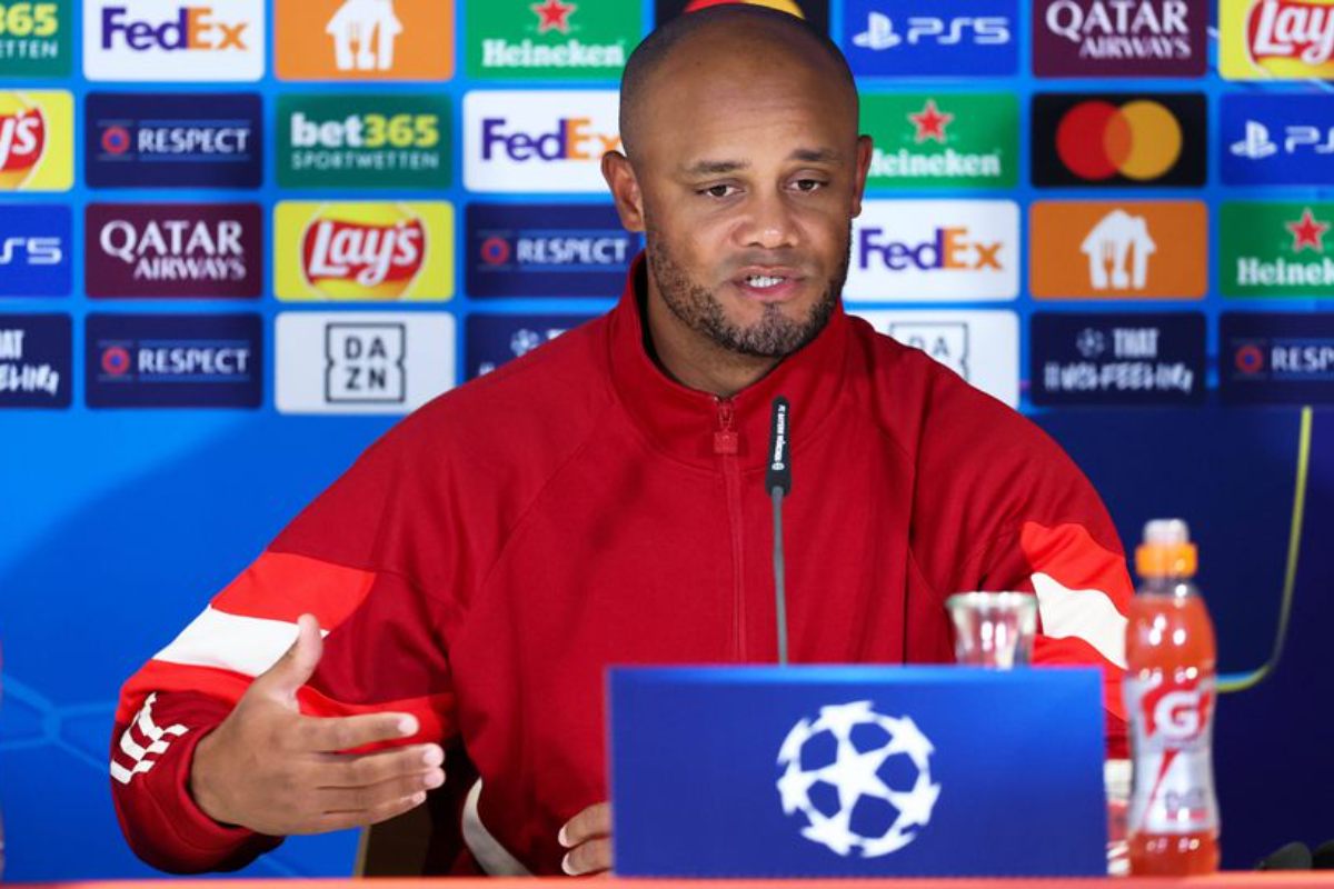 Компани раскрыл причину ранней замены Нойера в матче Лиги чемпионов