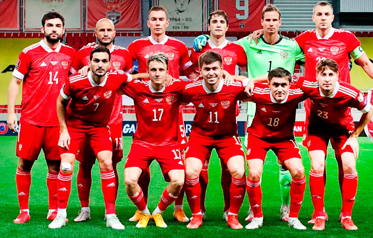 Футболисты