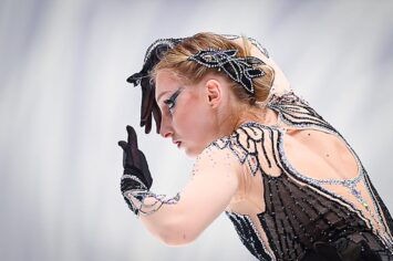 Муравьева снялась с Магнитогорска, Петросян может пропустить всю осень. Кто же будет кататься на Гран-при?