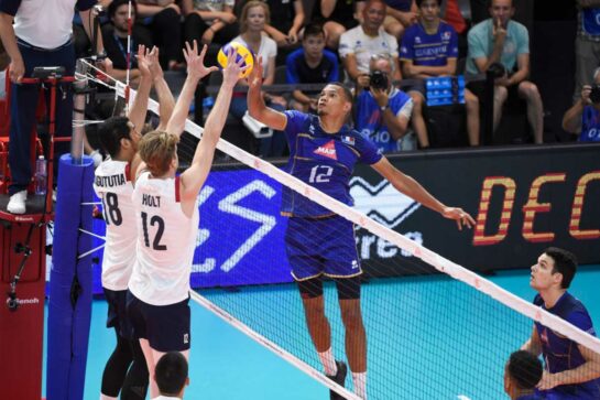 Блок в волейболе: виды, техника, правила