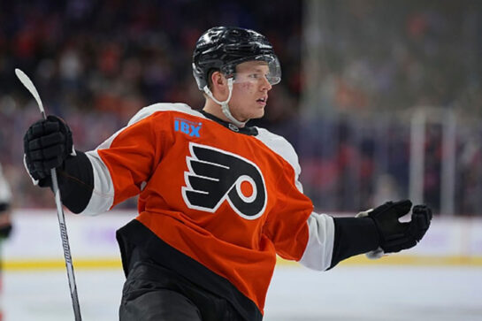 С Мичковым в «Филадельфии» возятся — но не нянчатся. Все о российских новичках НХЛ этого сезона