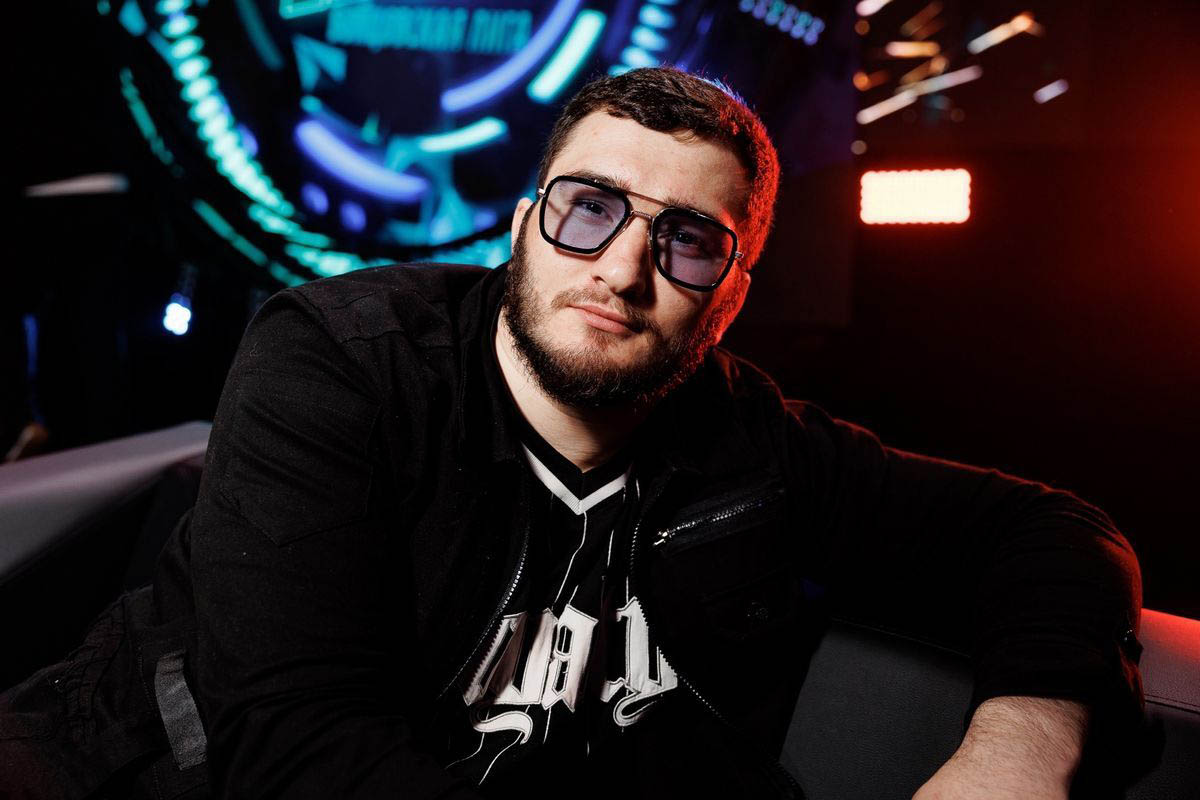 Ислам Жангоразов