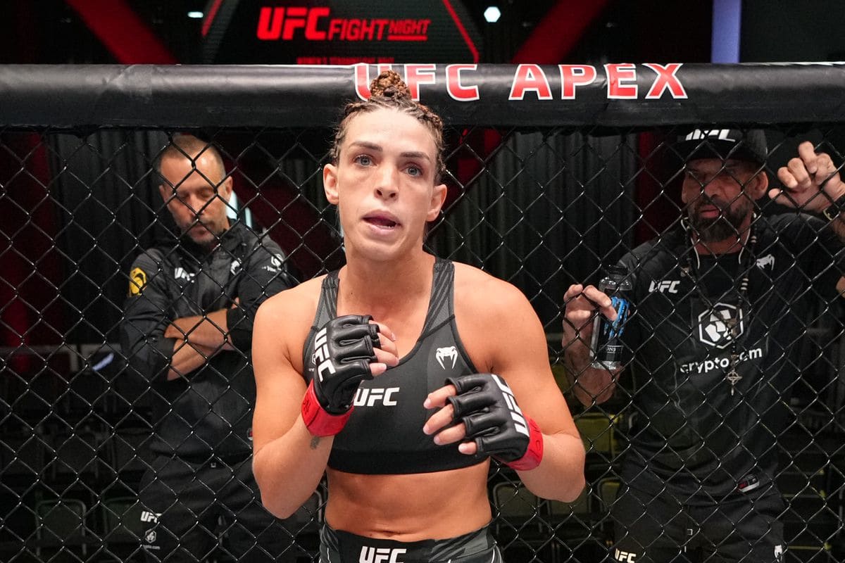 Маккензи Дерн