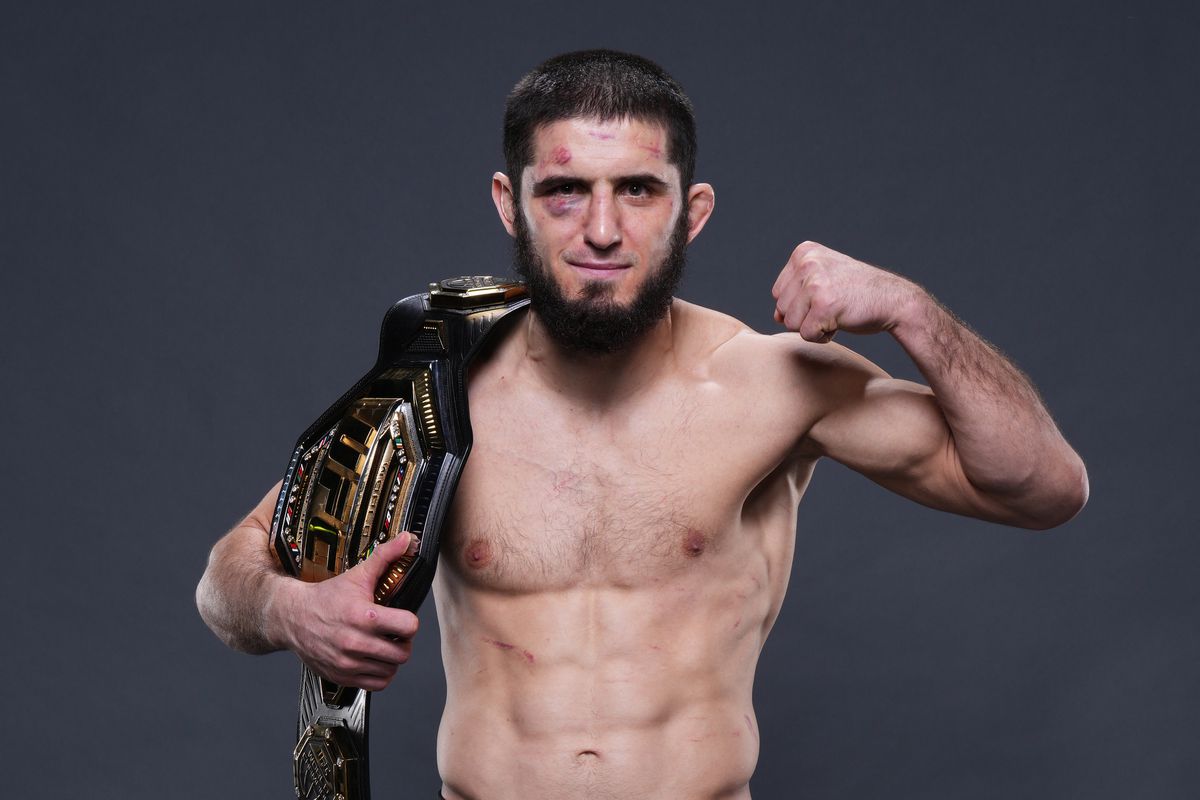 Ислам Махачев