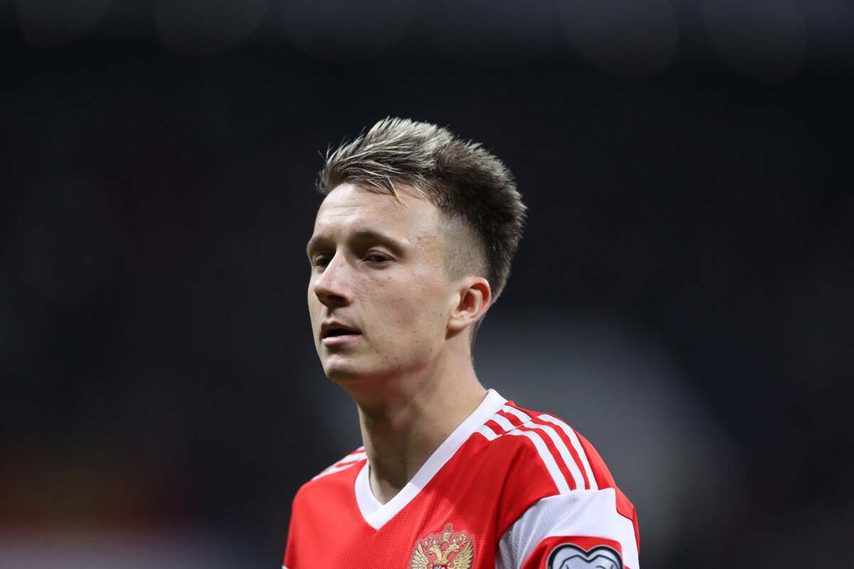 Александр Головин