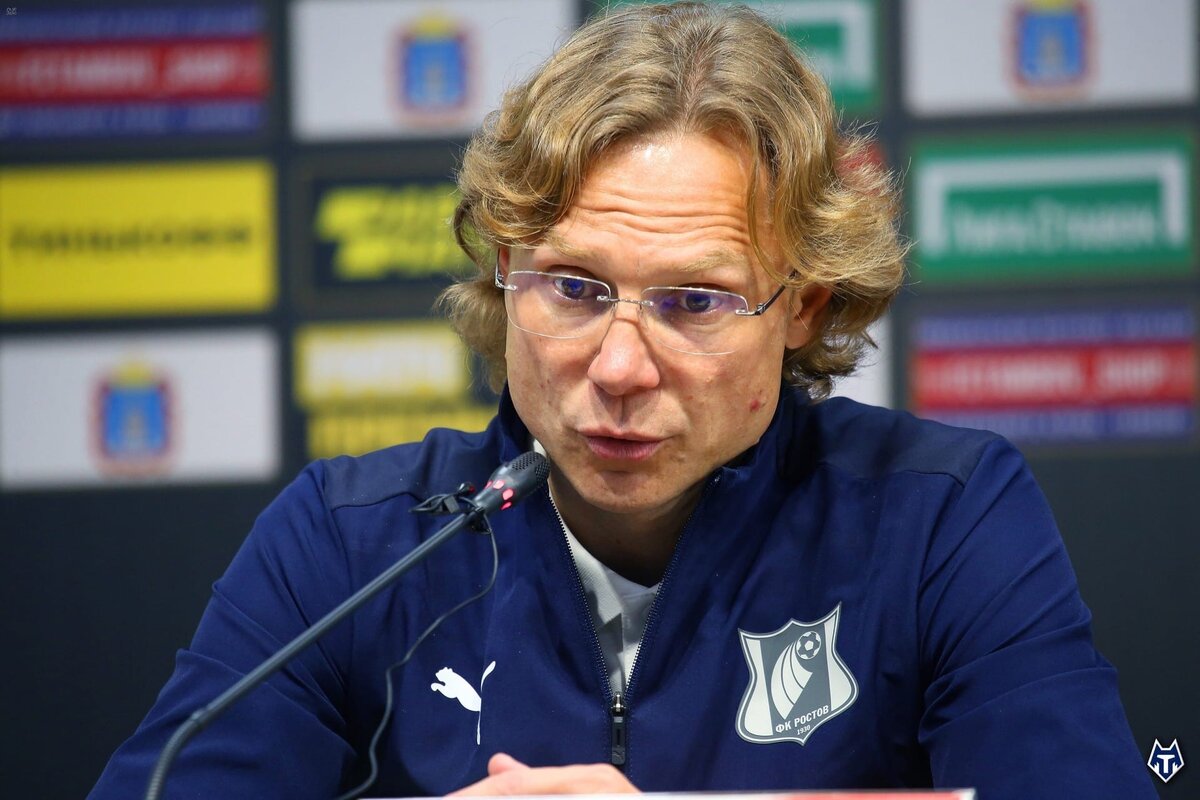 Валерий Карпин