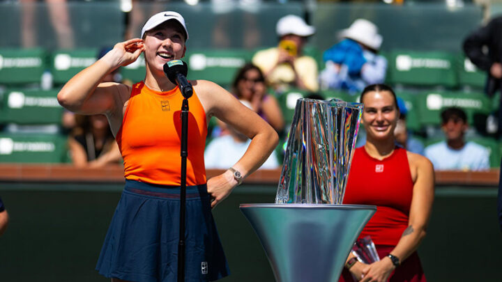 Награждение Андреевой и Соболенко