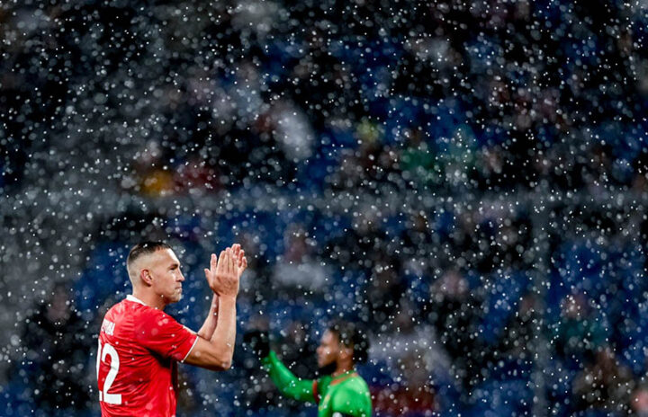 Дзюба прощается с болельщиками