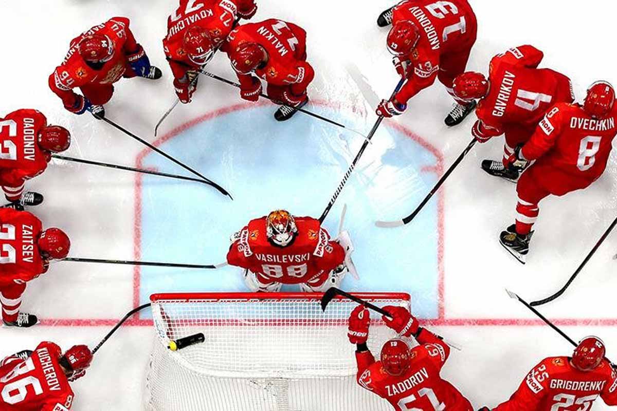 Начало хоккейной встречи