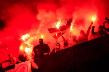 Кто такие околофутбольщики и чем они занимаются