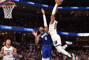 Данк (бросок сверху) в баскетболе