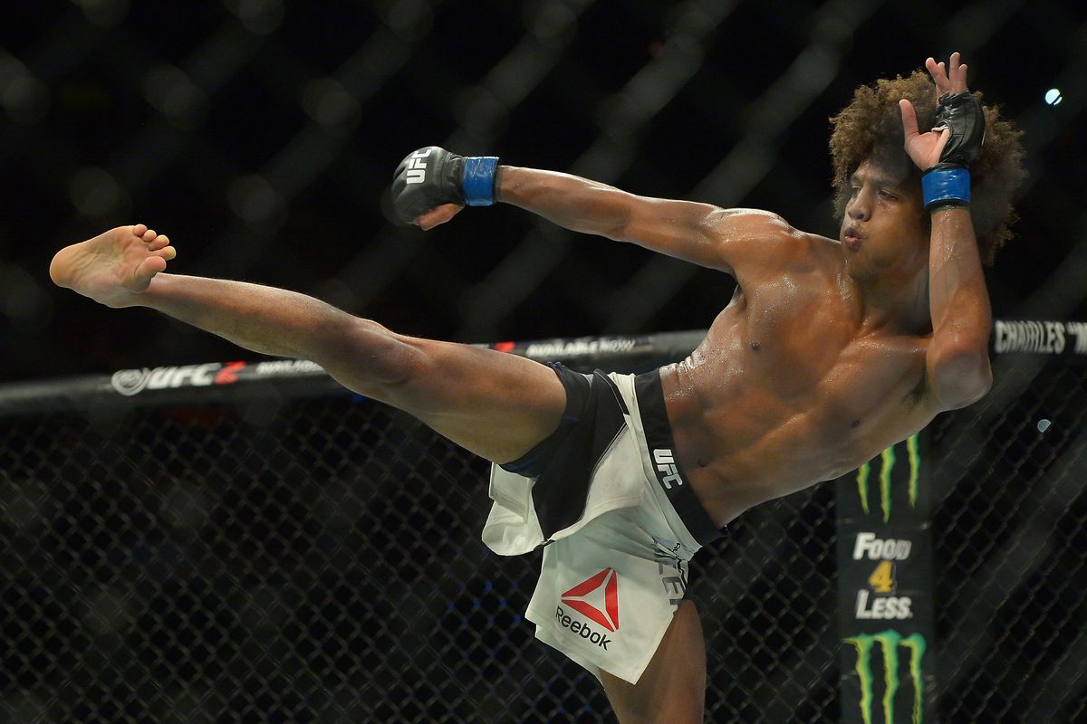 Алекс Касерес