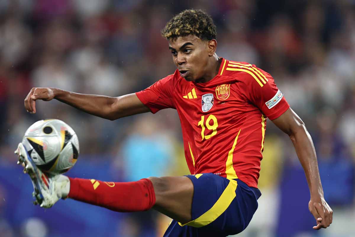 Ламин Ямаль