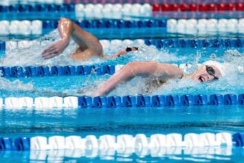 Плавание: описание вида спорта, история