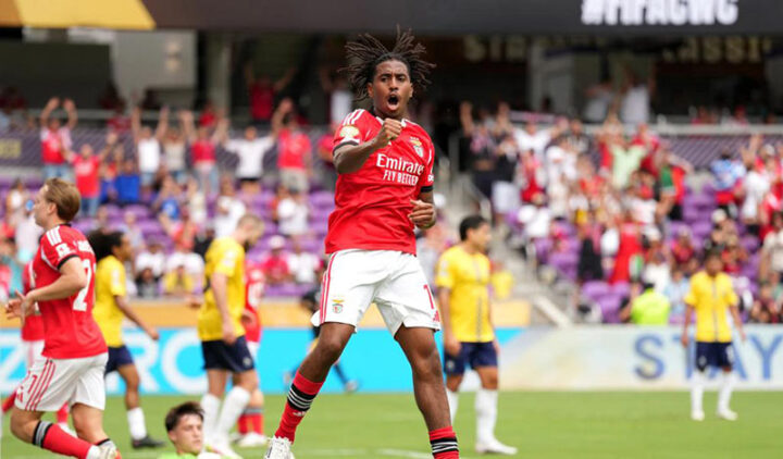 Бенфика — Окленд Сити