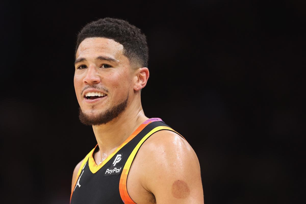 Девин Букер подписал рекордное расширение контракта с «Финиксом» на $145 млн