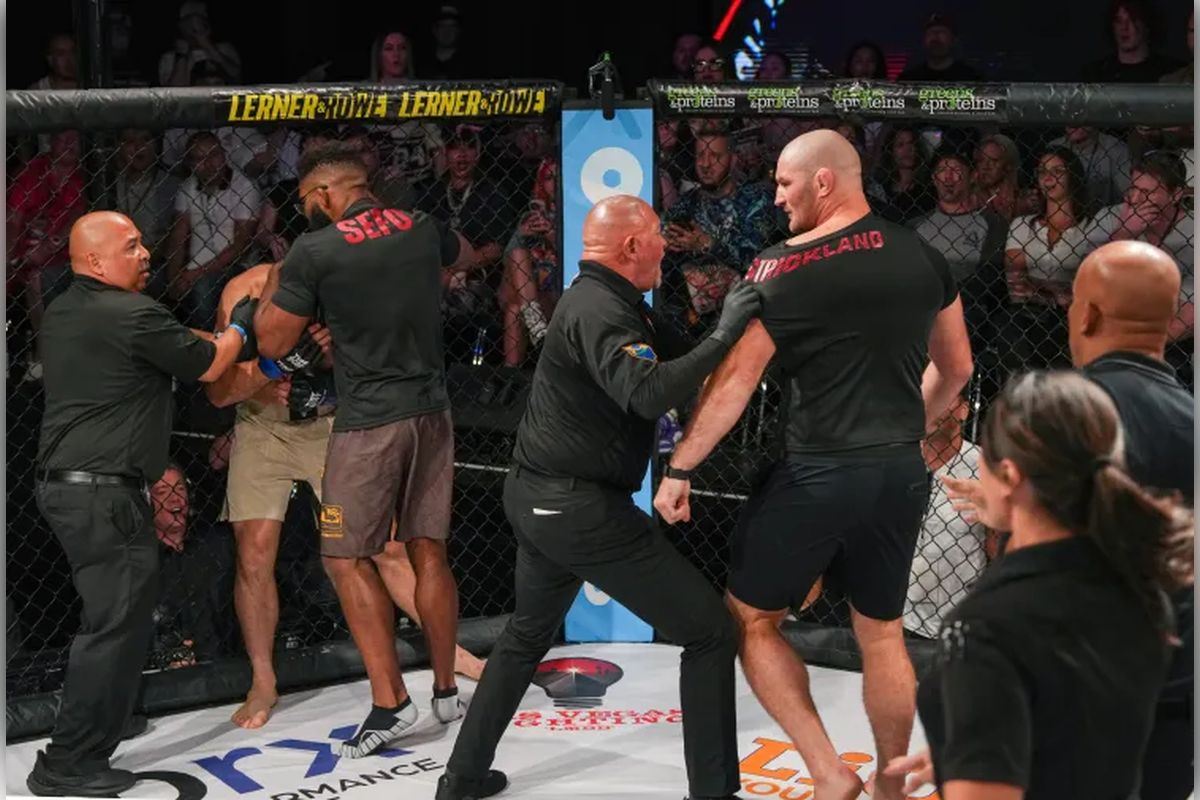 Шон Стрикленд