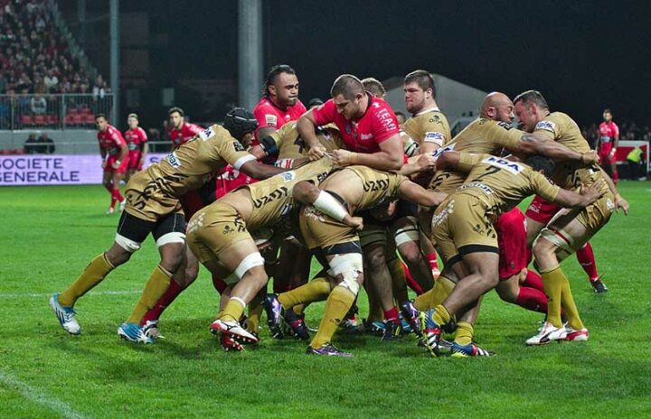 Регбийная игровая ситуация