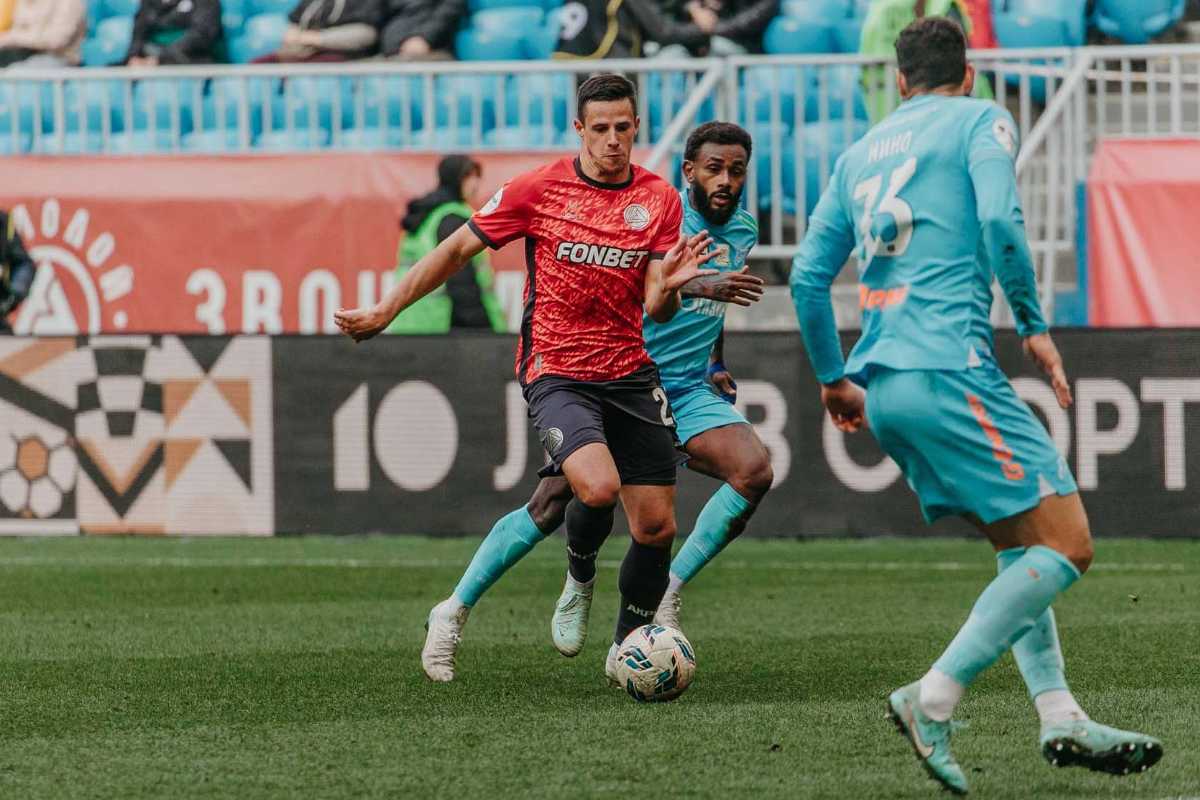 Акрон Зенит