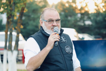 «Парашютный спорт не оставляет ни одного человека равнодушным» — интервью с главным тренером сборной команды России по парашютному спорту Вадимом Ниязовым