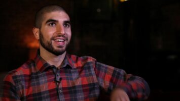 Ариэль Хельвани обвинил UFC в отсутствии вдохновения