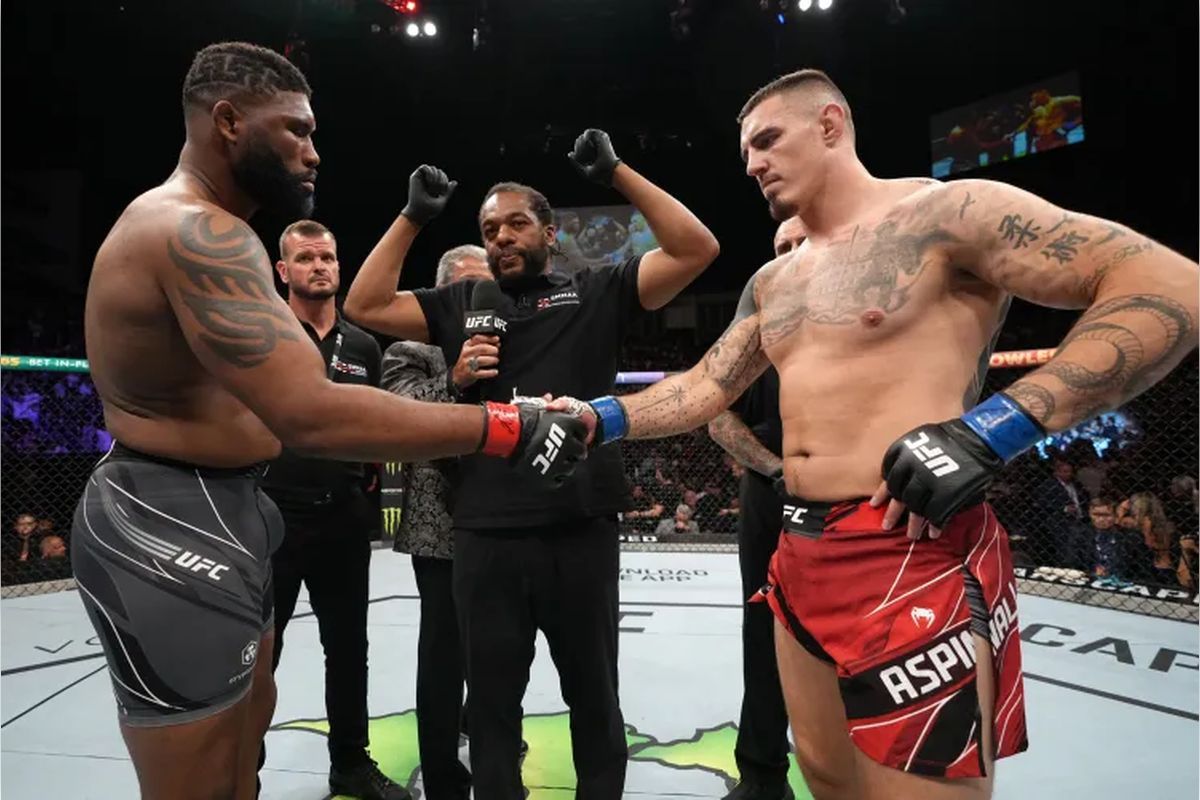 Блейдс и Аспиналл