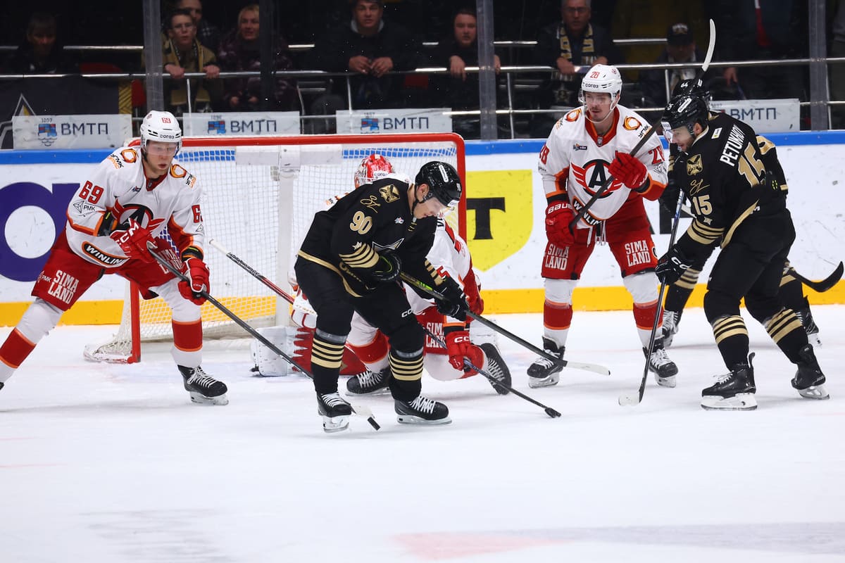 Букмекеры считают «Автомобилист» фаворитом домашнего матча КХЛ против «Адмирала»