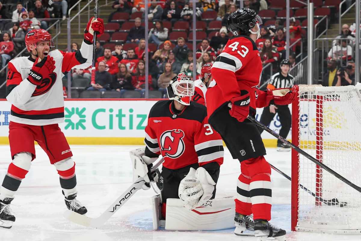 Защитник «Нью-Джерси» Люк Хьюз оценил свою игру после двух автоголов против «Каролины»