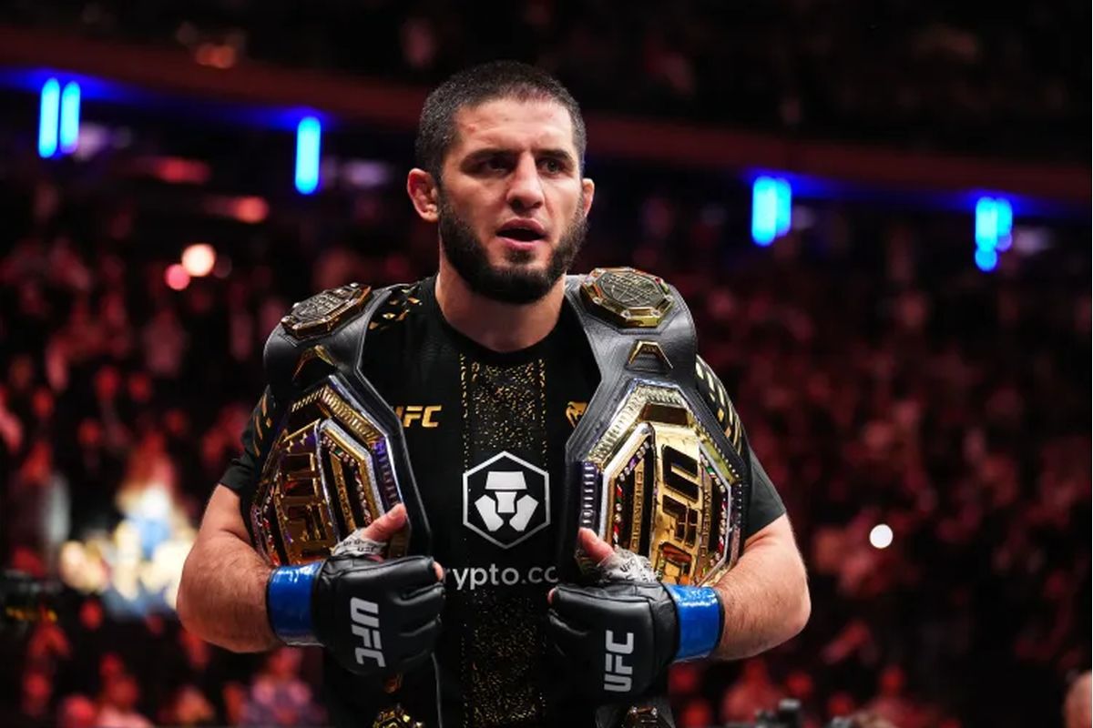 Ислам Махачев