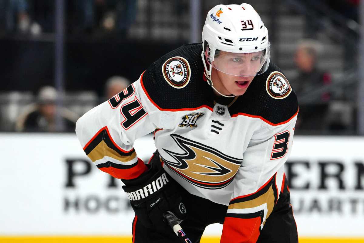 Гол и передача Минтюкова помогли «Анахайму» обыграть «Сиэтл»