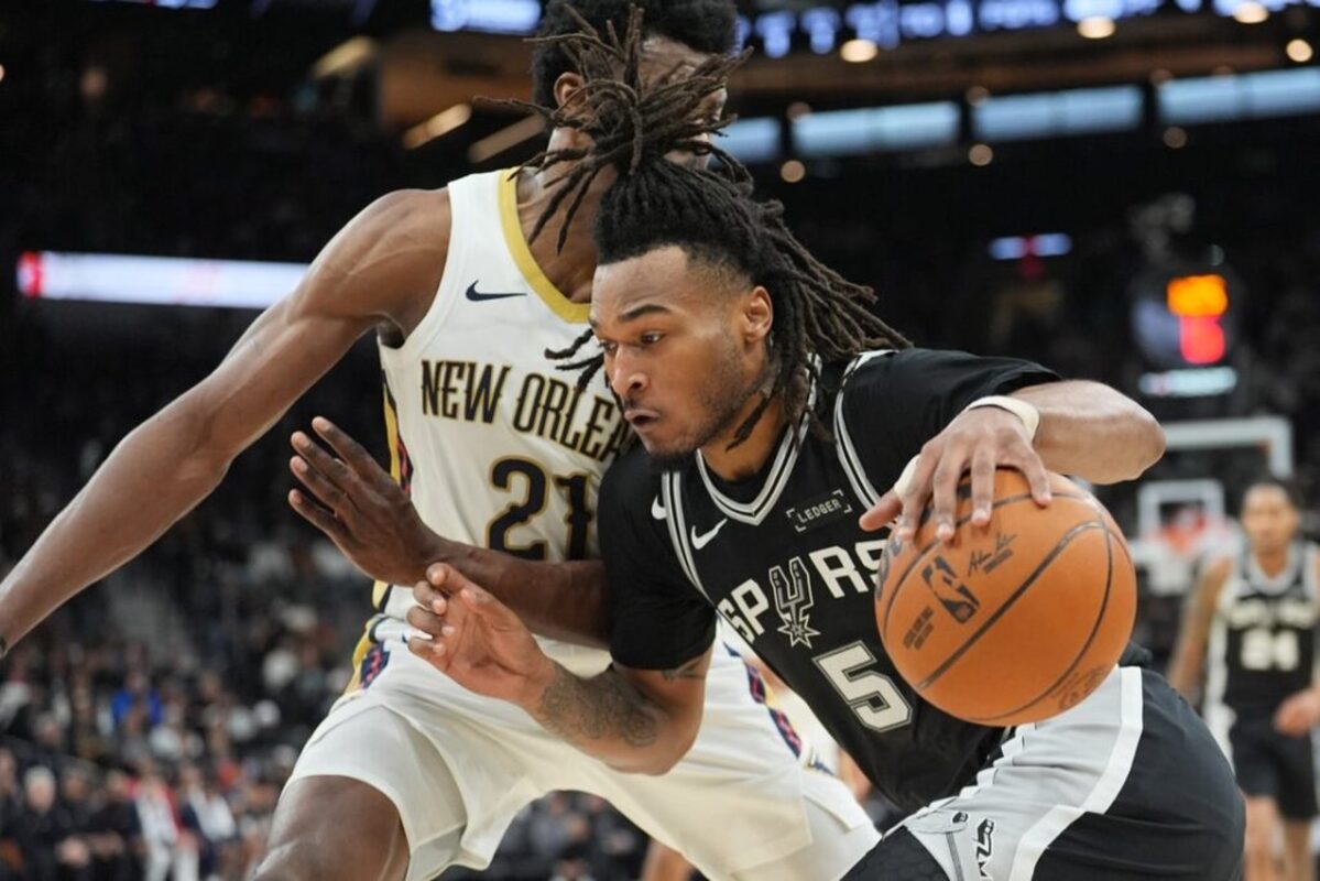 «Сан-Антонио» уступил «Нью-Орлеану», но сохранил второе место на Западе