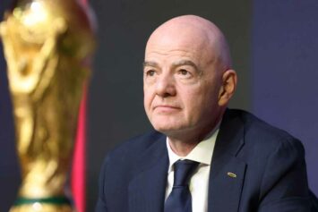 ФИФА рассматривает возможность снятия бана со сборной России