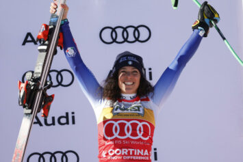 Итальянская горнолыжница Бриньоне взяла золото супергиганта на Олимпиаде в Италии