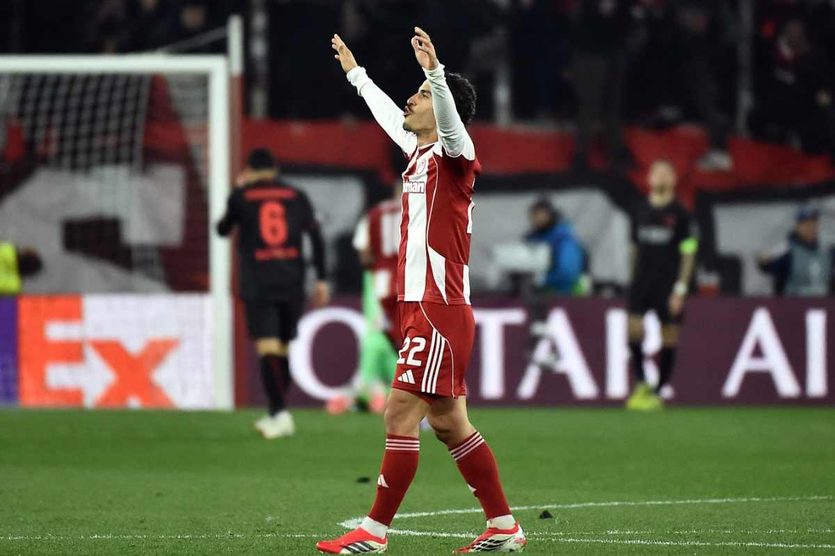 Владелец «Олимпиакоса» пообещал выплатить €1 млн за пять побед в чемпионате