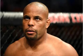 Кормье раскритиковал бывшего бойца за ложь об уходе Аспиналла из UFC