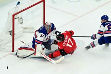 Сборная США выиграла хоккейное золото Олимпиады впервые за 46 лет