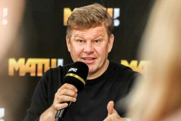 Губерниев пообещал подарить Большунову Bentley, если возглавит ФЛГР