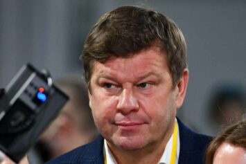 Губерниев потребовал от СБР немедленных выплат увеличенных призовых биатлонистам