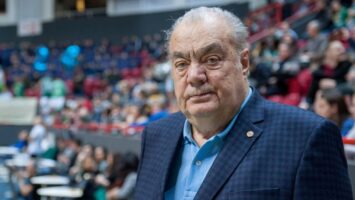 Президент УНИКСа переживает за игроков, застрявших в ОАЭ после взрывов