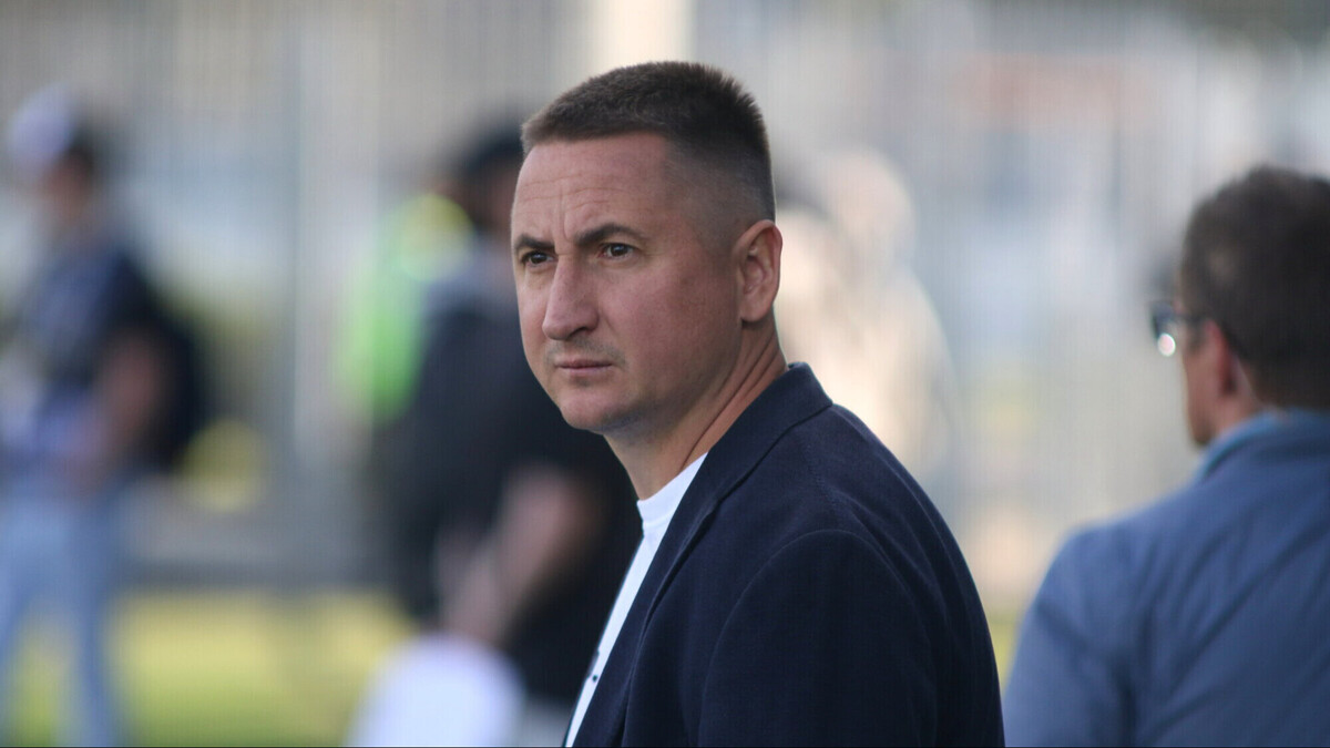 Быстров — о работе арбитров в РПЛ: «Пенальти ставят там, где фола нет»