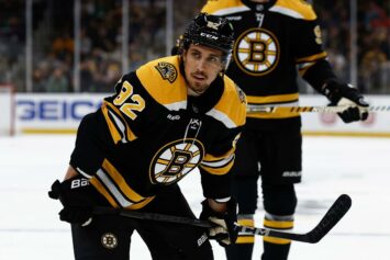 Гол Хуснутдинова и передача Задорова помогли «Бостону» обыграть «Питтсбург»